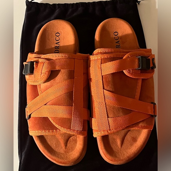 Draco ~ Luxurious Slides - Picture 4 of 10